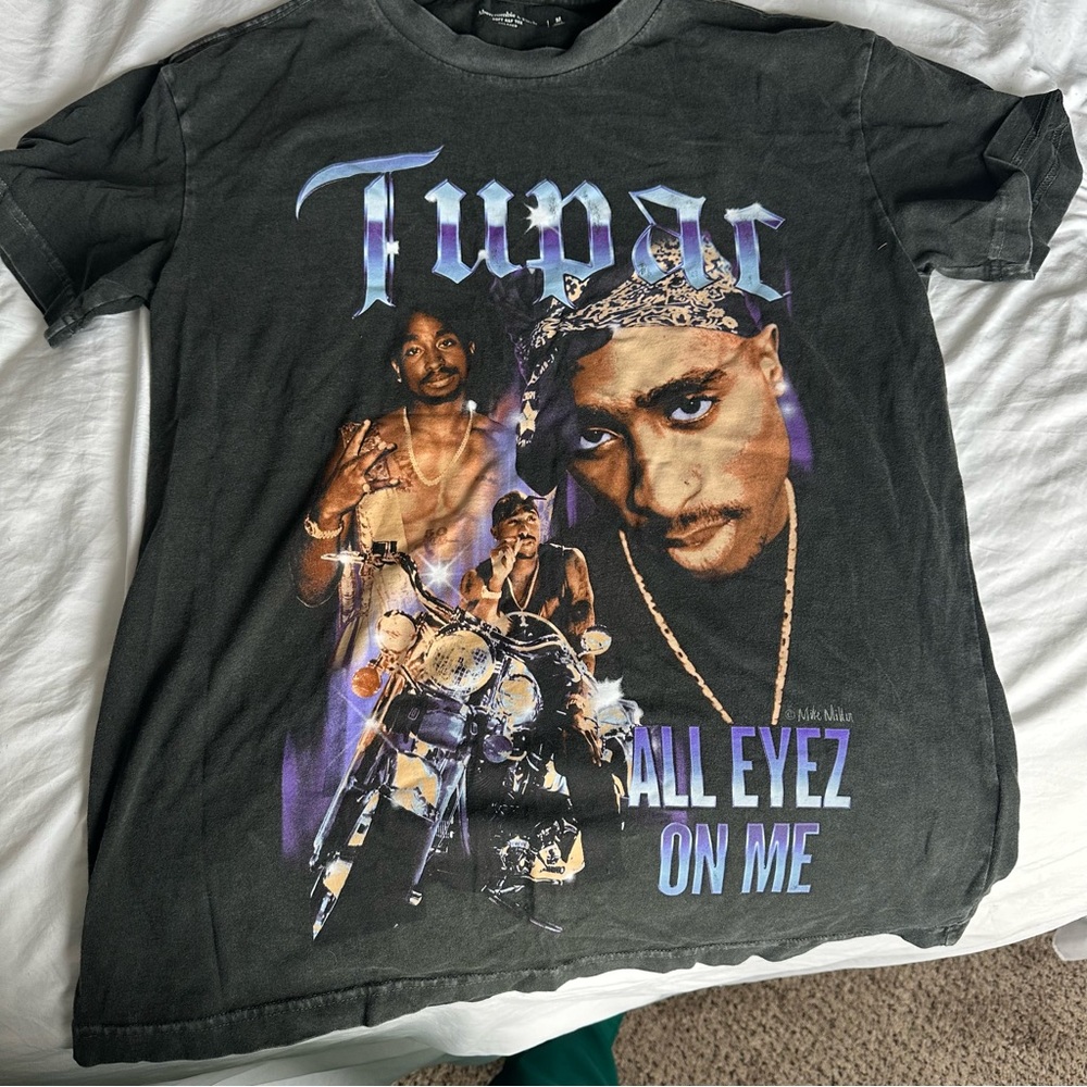 Abercrombie Graphic Tupac Tshirt